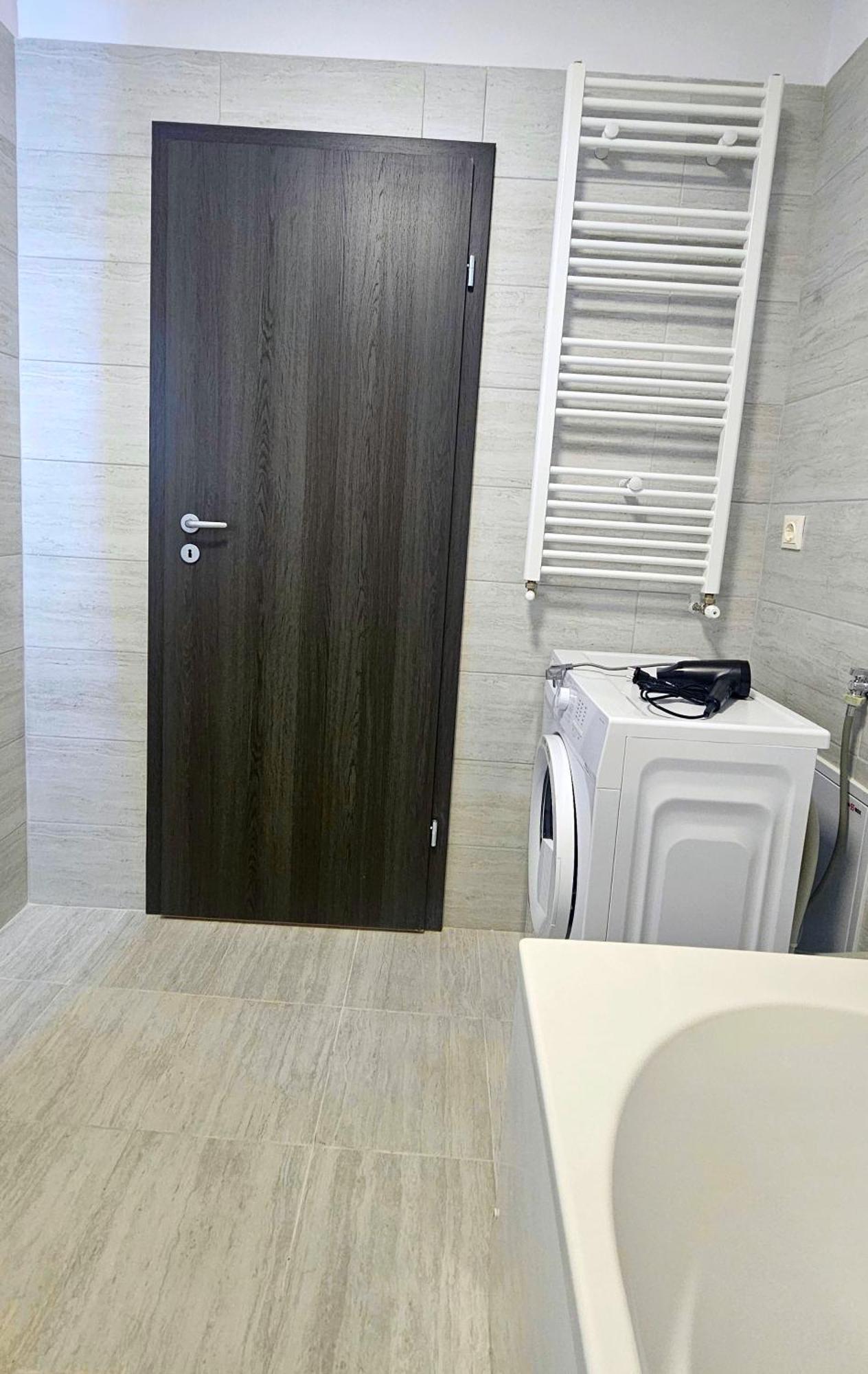 One Fancy Studio Bucarest Extérieur photo